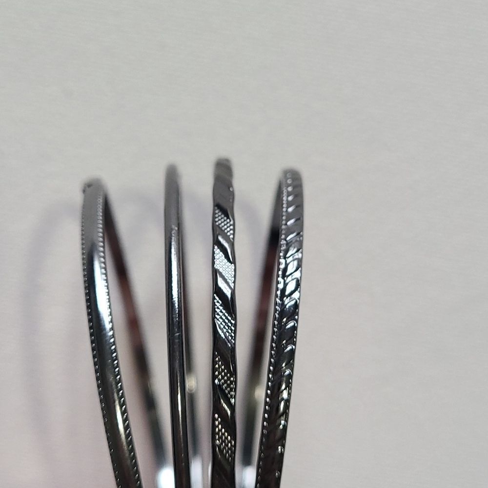 Silver Black Bangle Bracelet Set - Picture 3 of 4